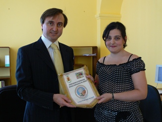 l`Assessore Montanino con la nostra Samantha Berardino
