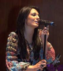 Angela la cantante