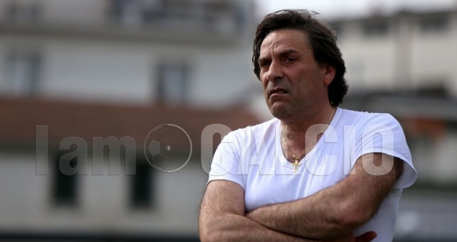 il mister dell'Artemisium Mauro Romano